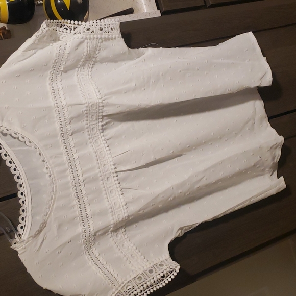 ๐HP๐New boutique swiss dot lace splicing top - Picture 5 of 11